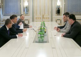 Завтра состоится встреча Януковича с лидерами оппозиции