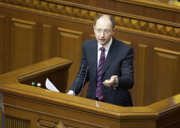 Яценюк считает, что сегодня есть все основания для отставки президента