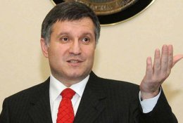 Аваков проверит факты подкупа депутатов от ПР