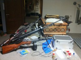 Активисты нашли в резиденции Януковича оружейную мастерскую