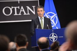 НАТО: "Необходима немедленная деэскалация ситуации в Крыму"