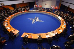 НАТО обсудит угрозу, которую несет агрессия со стороны России