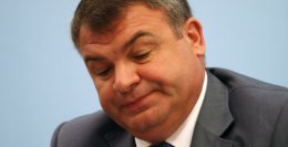 Экс-министр обороны Анатолий Сердюков признал вину и был амнистирован