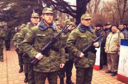 В Крыму сформировали первый "полк добровольцев"