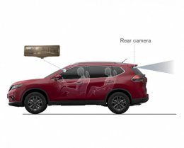 Компания Nissan разработала "умное" зеркало заднего вида (ФОТО)