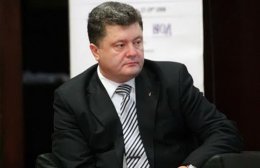 Порошенко просит Европарламент не направлять наблюдателей на референдум в Крыму
