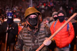 Европа призывает разоружить Евромайдан