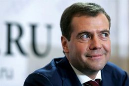 Медведев поручил увеличить добычу газа в Крыму в два раза
