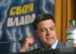 Олег Тягнибок не исключает координирования с "Правым сектором" на выборах