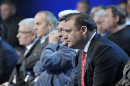Тигипко считает, что регионалы проголосовали за Добкина под давлением