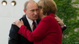 Меркель не считает, что Путина можно сравнивать с Гитлером