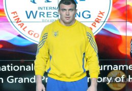 Украинец выиграл бронзу на континентальном первенстве по спортивной борьбе