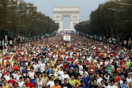 Во Франции стартовал Парижский марафон