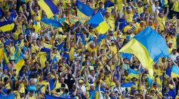 В Симферополе из-за украинского флага были задержаны фанаты "Таврии"