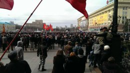 В Харькове идут столкновения между сепаратистами и патриотами