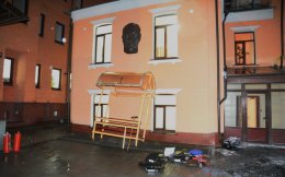 Правоохранители без применения силы освободили офис КПУ в Киеве