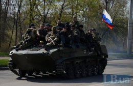 Пророссийские активисты захватили 6 бронетранспортеров (ВИДЕО)