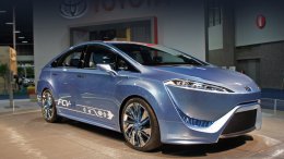 Toyota собирается выпустить автомобиль на водородном двигателе
