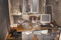 В Донецкой обл. террористы сожгли редакцию местной газеты