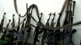 Выросло вознаграждение, которое платит Коломойский за сдачу незарегистрированного оружия