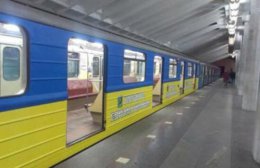 В Харьковском метро появились электрички с патриотической символикой