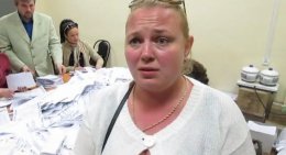 Знаменитая "плакальщица из Одессы" устроила "луганский референдум" в Москве (ВИДЕО)