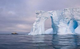 Ученые обнаружили возле антарктического ледяного шельфа деформацию земной коры
