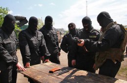 Батальон Донбасс призвал донецких гаишников сдать оружие