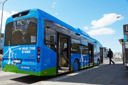 Компания Volvo испытает электрическую дорогу для автобусов