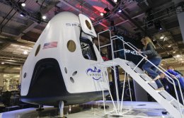 В США представлена капсула, предназначенная для транспортировки астронавтов на МКС