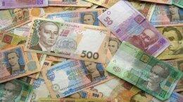 Крымчане не торопятся отказываться от украинских денег