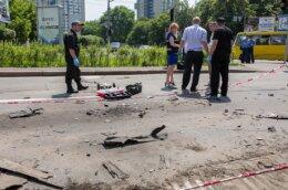 В Киеве взорвался автомобиль Infiniti с водителем (ФОТО)