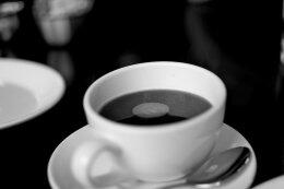 Ученые доказали, что полифенолы, содержащиеся в кофейных зернах, уничтожают кариес