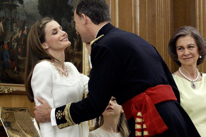Как проходила коронация нового монарха Испании (ФОТО)