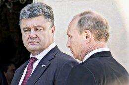 Порошенко призвал Путина принять меры по прекращению поставки боевикам оружия и техники