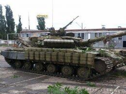 Силовикам удалось захватить танк, привезенный террористами из России