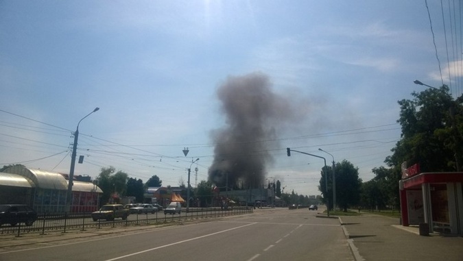 В центре Луганска слышны взрывы в районе автовокзала (ФОТО)