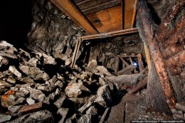 На шахте в Ровеньках произошел обвал породы