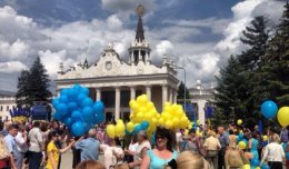 В Харькове из-за Кернеса произошла потасовка между евромайдановцами и антимайдановцами