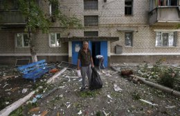 Российские боевики вновь нанесли удары по жилым кварталам Донецка (ВИДЕО)