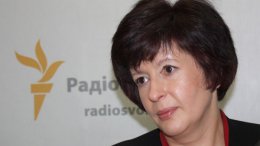 Валерия Лутковская считает, что мирным гражданам лучше покинуть зону АТО