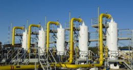 Газовые хранилища Украины заполнены меньше чем наполовину