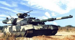 Россияне везут в Украину новые танки (ВИДЕО)