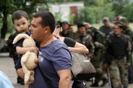 Переселенцы из Донбасса массово возвращаются из РФ домой