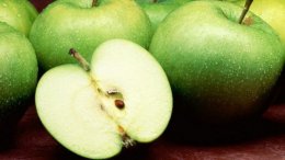 Регулярное употребление яблок способствует продлению срока жизни человека