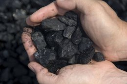 Украина вынуждена покупать уголь у агрессора