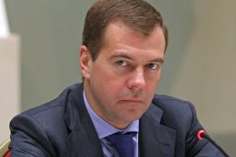 Медведев задумался о том, как использовать ресурсы беженцев из Донбасса на российском рынке труда