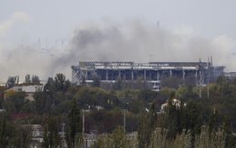 Боевики штурмуют аэропорт, но украинская армия не сдается