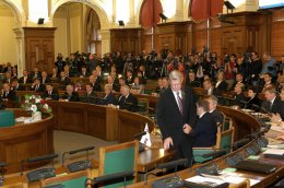 Латвия прекратит выдачу россиянам вида на жительство