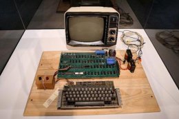 «Раритетный» компьютер Джобса выставлен на аукцион